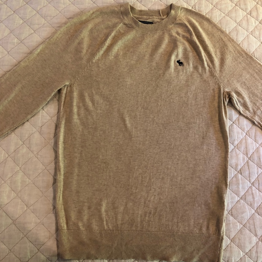 Abercrombie sweater. Heather oatmeal. Size medium.